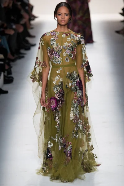 Look 63